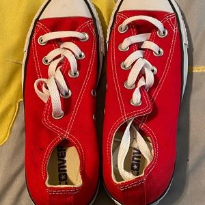 Converse all stars unisex shoes men’s 4 women’s 6 red